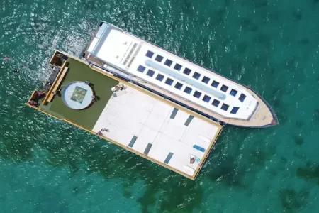 Sea Scope Glass Boat